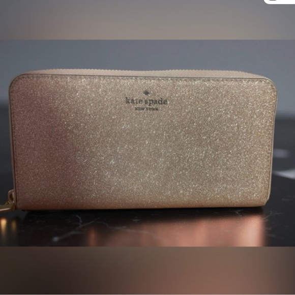 Kate Spade NWOT Long Continental Rose Sparkling Glitter Wallet 🌹 - Picture 1 of 3